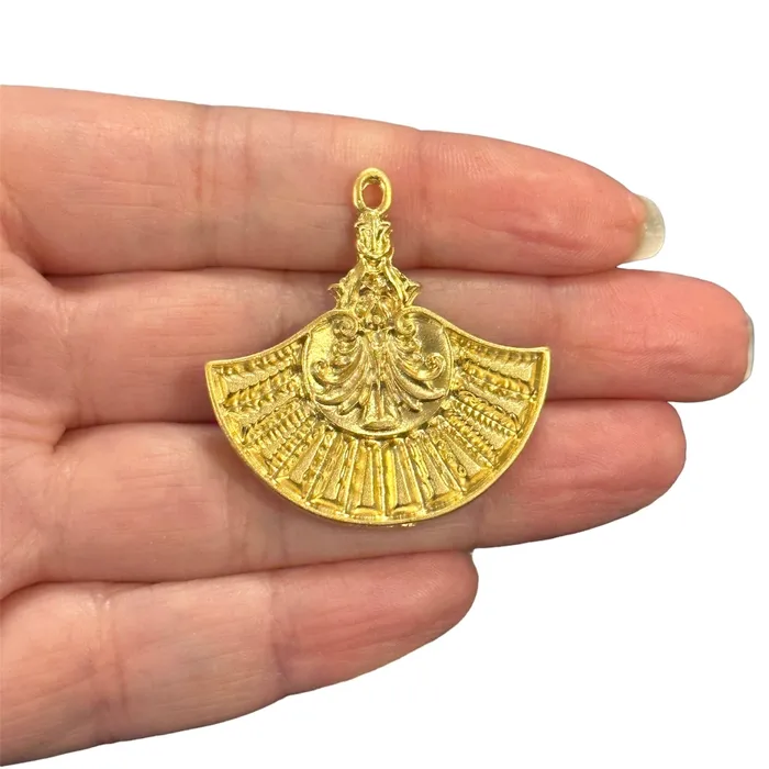 Peppy Beads Necklaces Matte Gold Plated Authentic Pendant