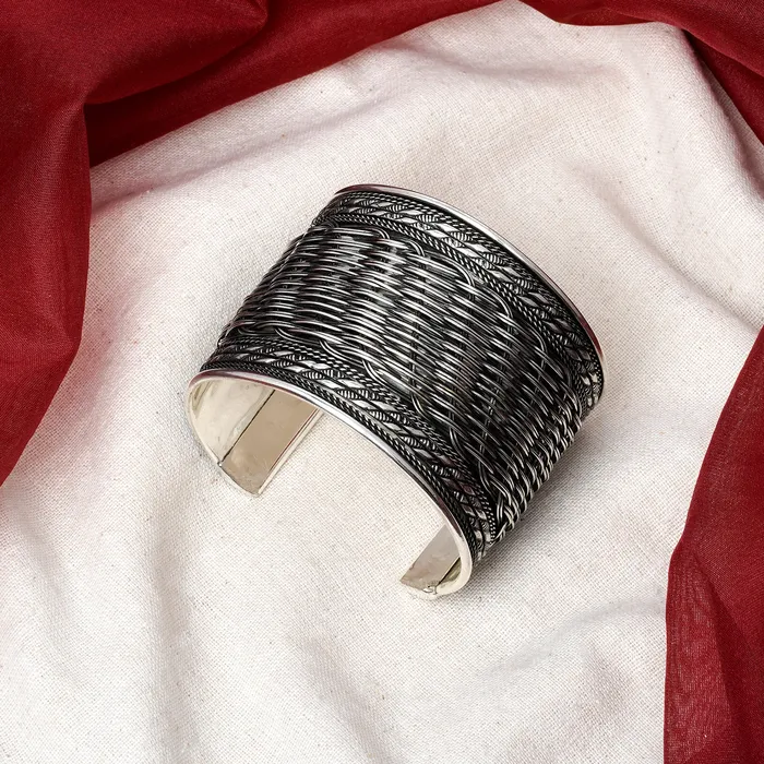 Teejh Bracelets Teejh Charulata Silver Oxidised Cuff Bracelet