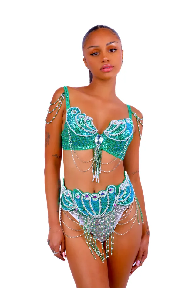 THE LUMI SHOP Emerald Mermaid Carnival Belt Necklaces