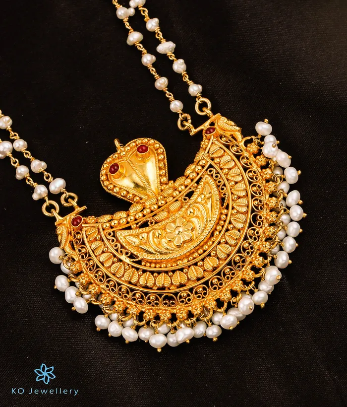 Silversmith The Varnita Kokkethathi Silver Pearl Necklace Necklaces