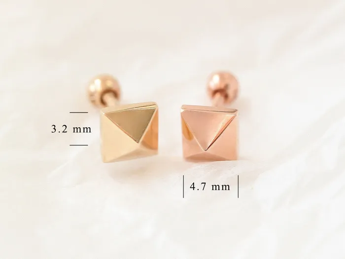Earrings MinimalBijoux 14K Gold Pyramid Cartilage Earring 18g16g
