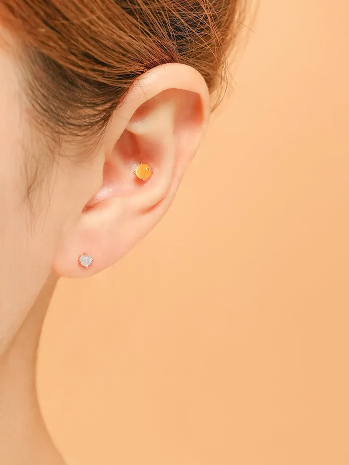 MinimalBijoux Earrings 14K Gold Cats Eye Round Cubic Cartilage Earring 20G18G16G