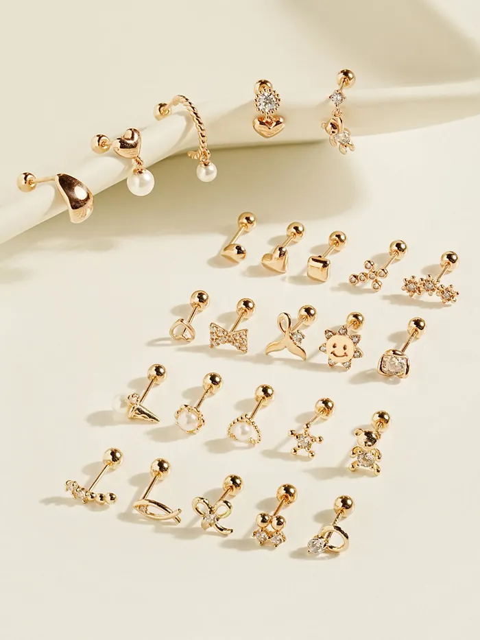 MinimalBijoux Earrings 14K Gold Tiny Ribbon Cartilage Earring 20G