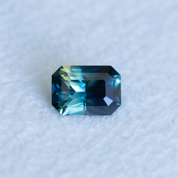 Nashan Rings 132CT RADIANT CUT MADAGASCAR PARTI SAPPHIRE 730X524X373MM UNHEATED Nashan Rings 132CT RADIANT CUT MADAGASCAR PARTI SAPPHIRE 730X524X373MM UNHEATED