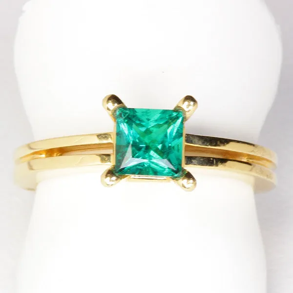 Rings 14kt Estate Ring with Synthetic Emerald vendorunknown