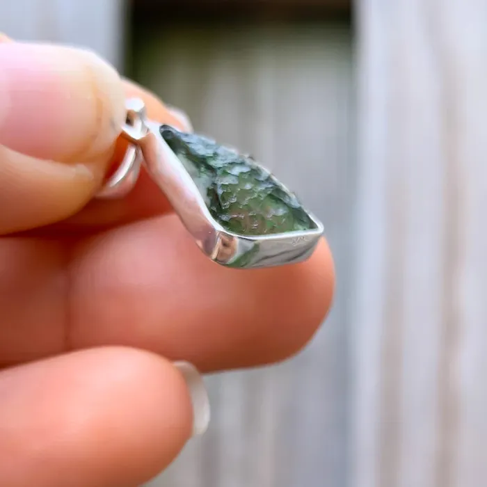 Authentic 118 258 grams Moldavite Meteorite Gemstone Sterling Silver Necklace Magic Crystals Necklaces