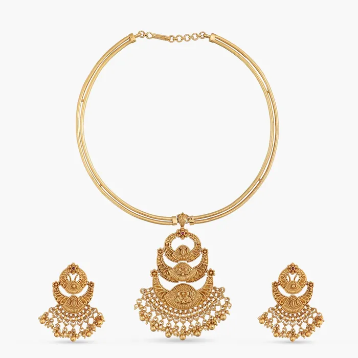 Swara Classic Hasli Silver Necklace Set SILVER Necklaces