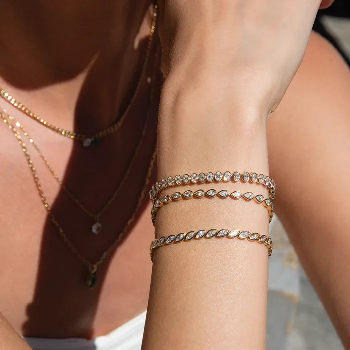 Bracelets anitako PEAR DIAMOND BEZEL TENNIS BRACELET
