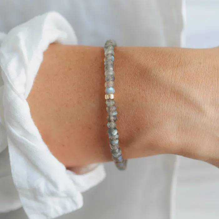 Bracelets Earthly Abundance Flashy Labradorite Bracelet