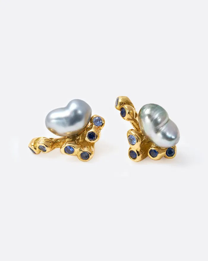 KIMBERLIN BROWN Earrings Two Heart Pearl Earrings