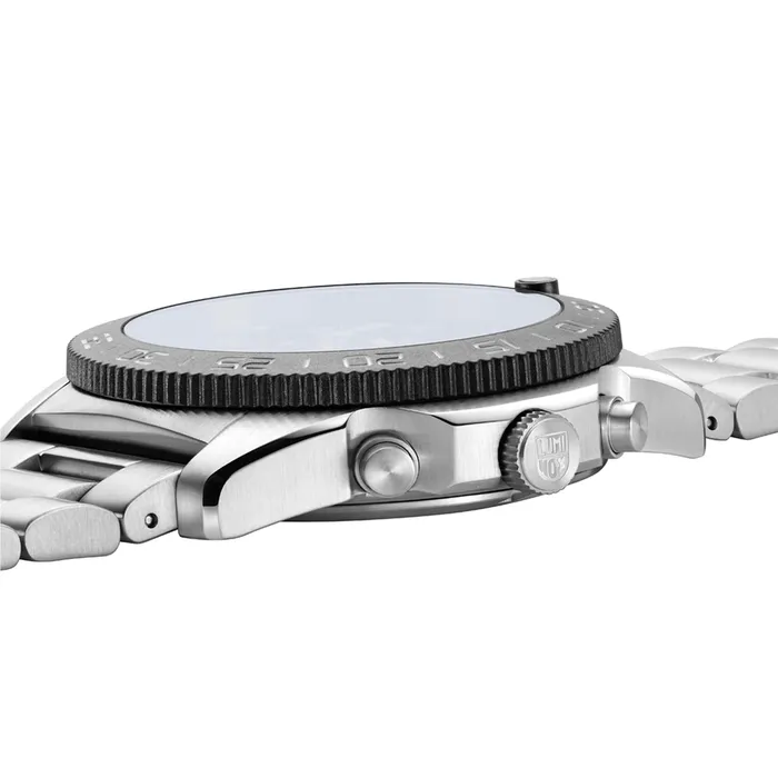 Luminox Bracelets Luminox Mens Watch Pacific Diver Chronograph Stainless Steel Bracelet XS3142 Luminox Bracelets Luminox Mens Watch Pacific Diver Chronograph Stainless Steel Bracelet XS3142