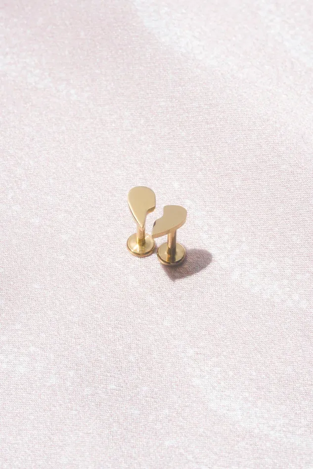 READYMADE Half Heart Threaded Flat Back Stud Right Earrings