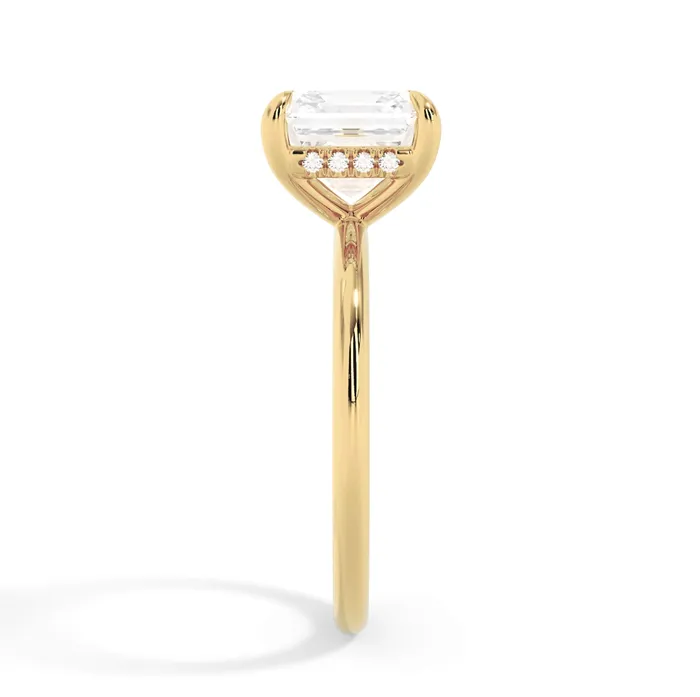 Rings deBebians Classic Solitaire Style Engagement Ring with Diamond Basket