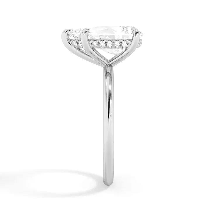 Rings deBebians Classic Solitaire Style Engagement Ring with Diamond Basket