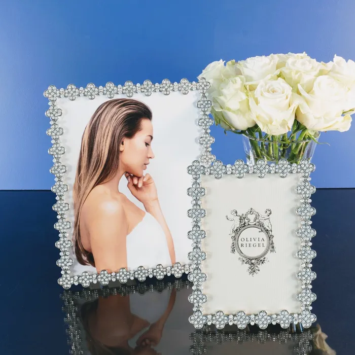 Rings Olivia Riegel Olivia Riegel Silver Pav Clover 4 x 6 Frame Rings Olivia Riegel Olivia Riegel Silver Pav Clover 4 x 6 Frame