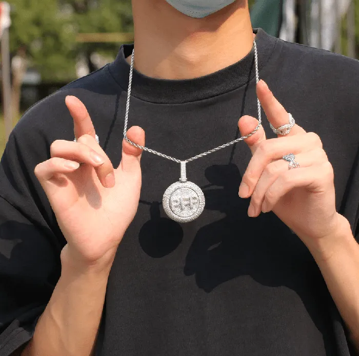 VVS Jewelry VVS Jewelry Rotating Custom Pendant Necklaces