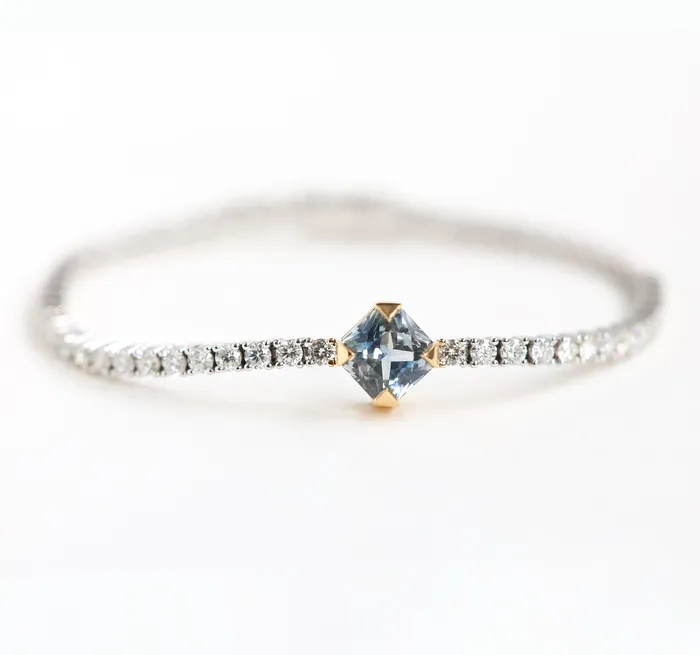 Bracelets Capucinne Sapphire Diamond Tennis Bracelet 18K Gold