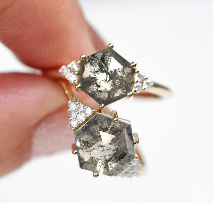 Capucinne Klara Salt Pepper Diamond Ring Set Rings