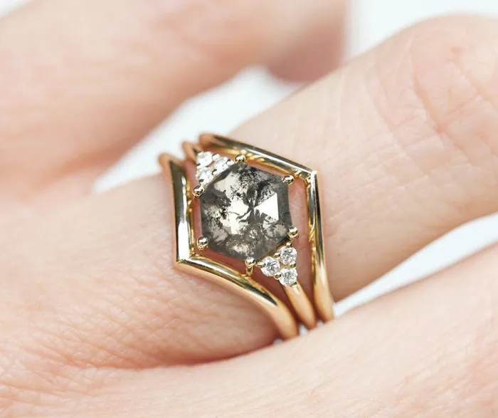 Capucinne Klara Salt Pepper Diamond Ring Set Rings