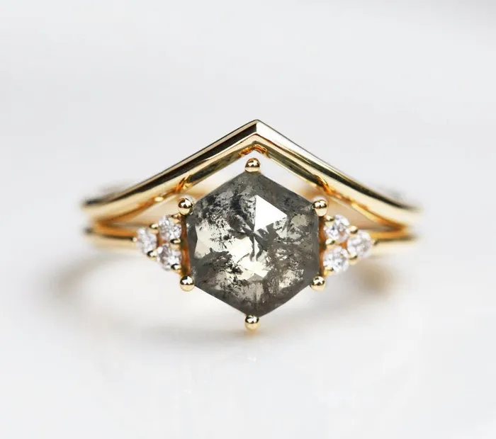 Capucinne Klara Salt Pepper Diamond Ring Set Rings