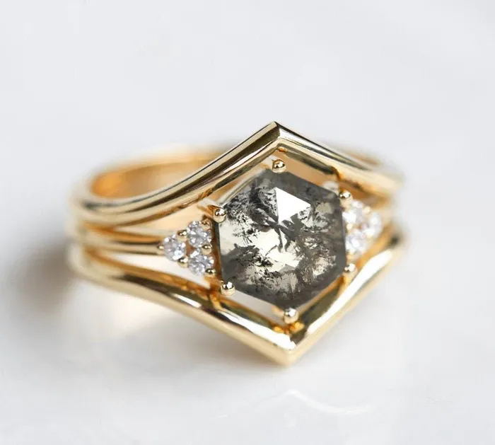 Capucinne Klara Salt Pepper Diamond Ring Set Rings