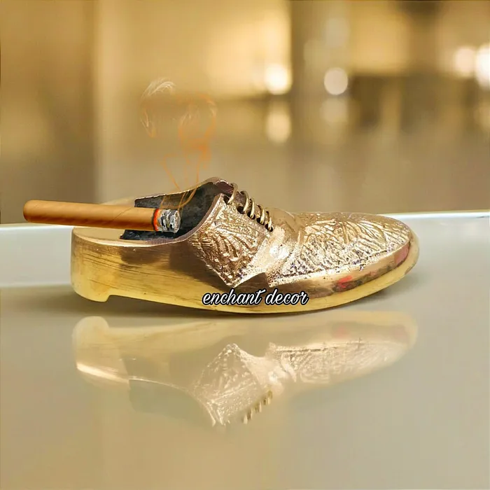 Earrings Dropshipped via Social Commerce Network Asha Enchant Decor Brass Cigrette Smoking Ashtrays Modern Tabletop Gold Color Carved Embossed Shoe Design Ash Trays For Home Office