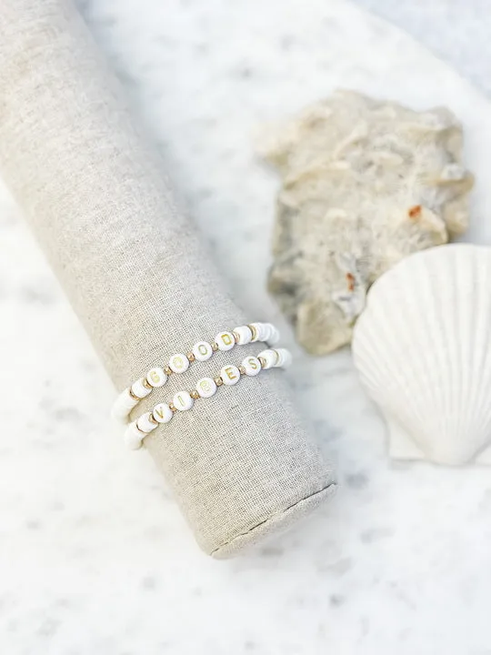 Prep Obsessed ESS Bracelets Good Vibes Stretch Bracelet Set White