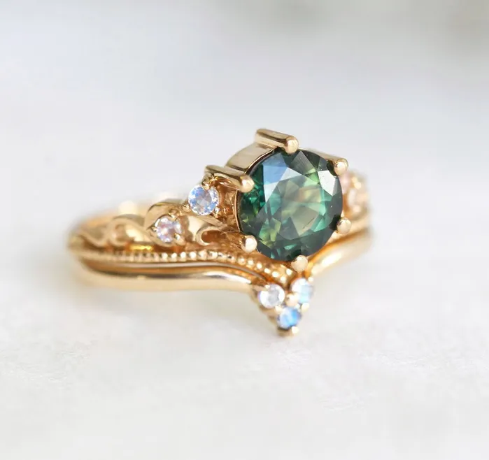 Rings Capucinne Bella Vintage Green Sapphire Ring