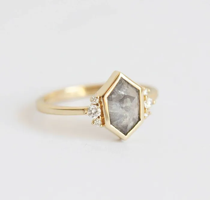 Rings capucinne Destiny Hexagon Salt Pepper Ring