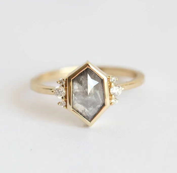 Rings capucinne Destiny Hexagon Salt Pepper Ring