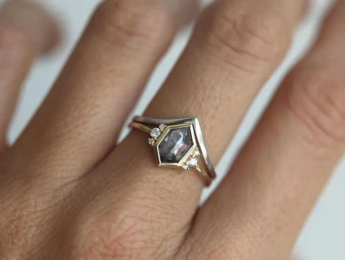Rings capucinne Destiny Hexagon Salt Pepper Ring