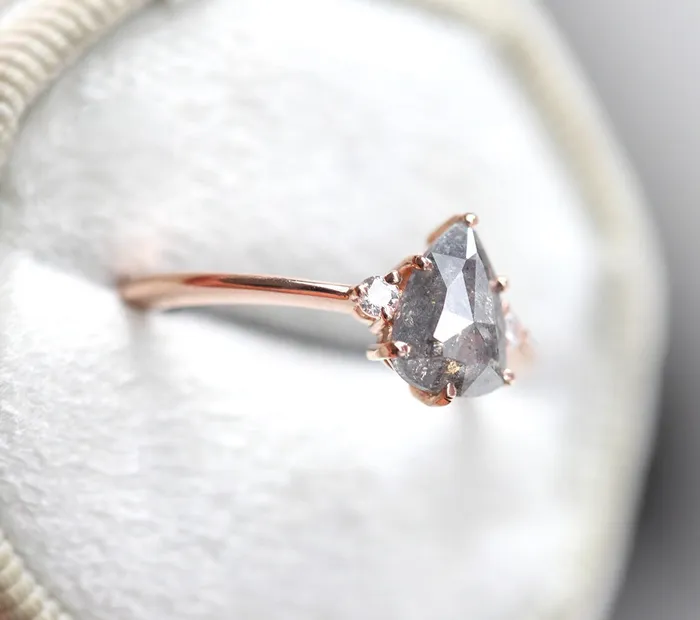 Rings Capucinne Samantha Pear Salt Pepper Diamond Ring