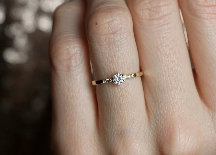 Rings Capucinne Uma Solitaire Diamond Engagement Ring