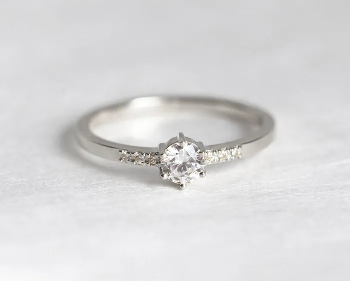 Rings Capucinne Uma Solitaire Diamond Engagement Ring