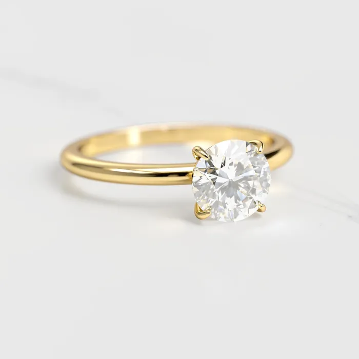 Round moissanite ring solitaire Capucinne Rings