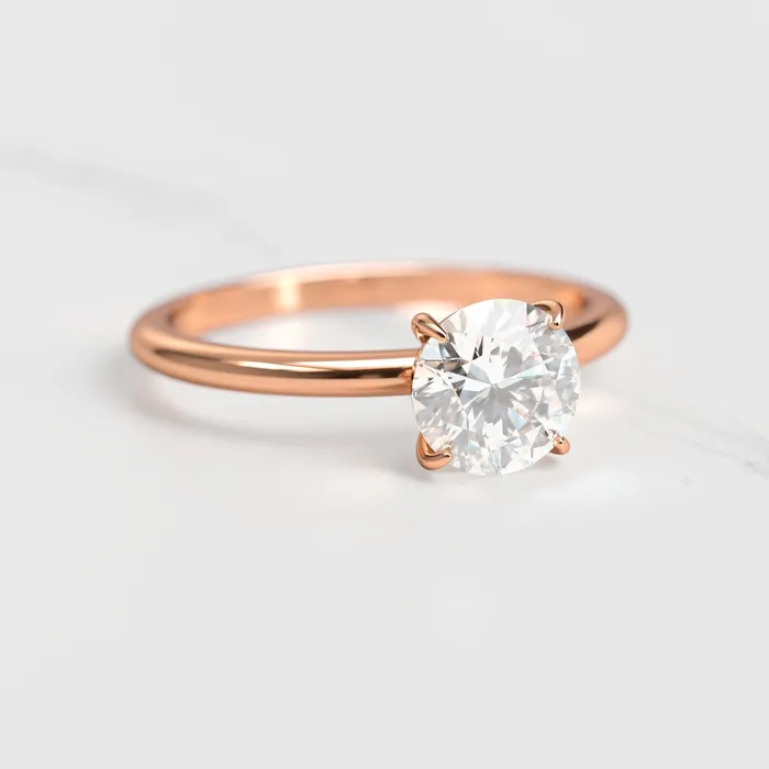 Round moissanite ring solitaire Capucinne Rings