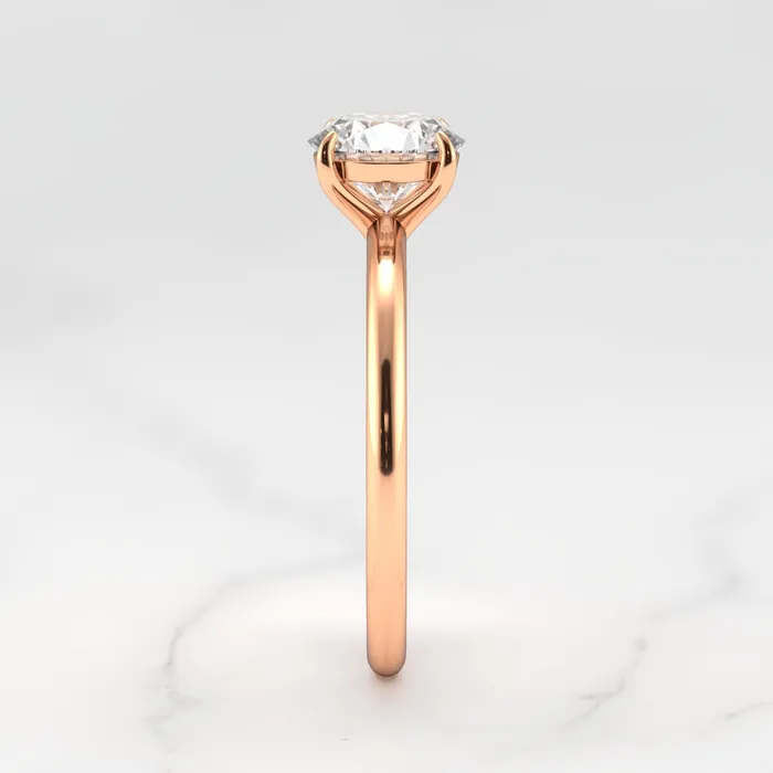 Round moissanite ring solitaire Capucinne Rings