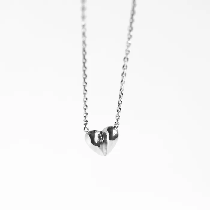 Sweet 14K Solid Gold Heart Necklace Capucinne Necklaces